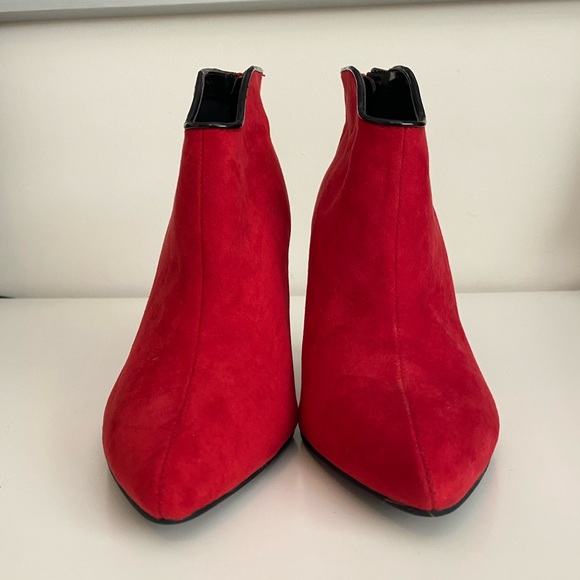 Carlos Red faux suede ankle booties - Picture 2 of 11